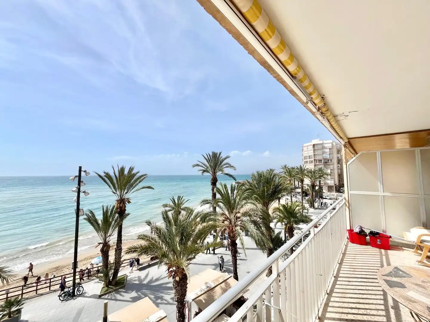 Exterior view of Flat for rent in Torrevieja  with Heating, Parquet flooring and Terrace