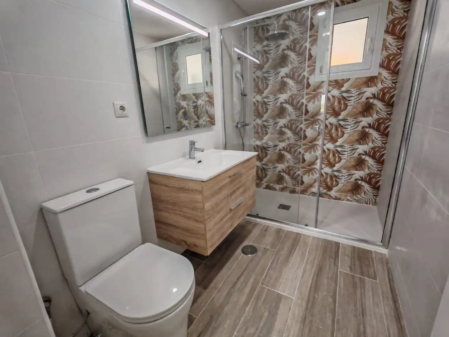Bathroom of Flat for sale in Móstoles  with Heating, Parquet flooring and Terrace