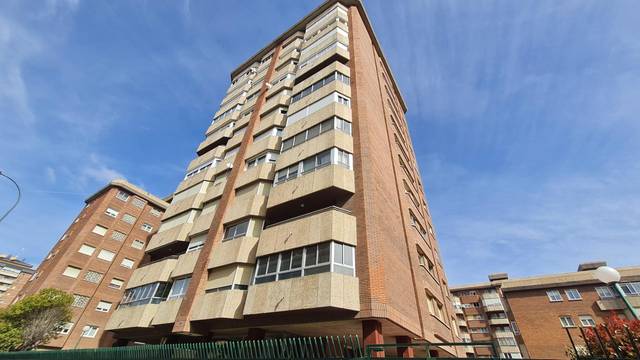 Piso en Venta en Avenida MIGUEL ANGEL BLANCO en Huerta del Rey