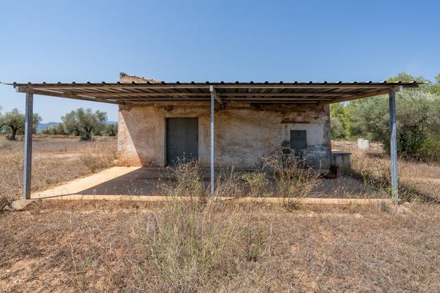 Terreno en Venta en C-12, 77 en Ginestar