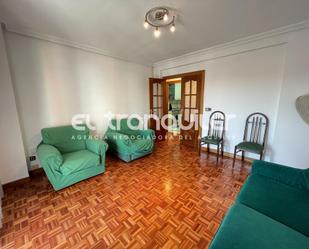 Living room of Flat to rent in Alcorcón  with Parquet flooring, Terrace and Furnished