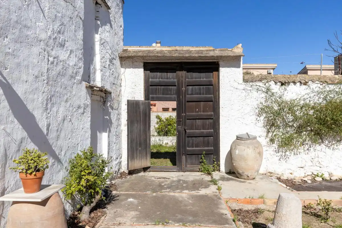Houses for sale in Carrer ľ Alqueria de les Torres, Park Nord - Casona