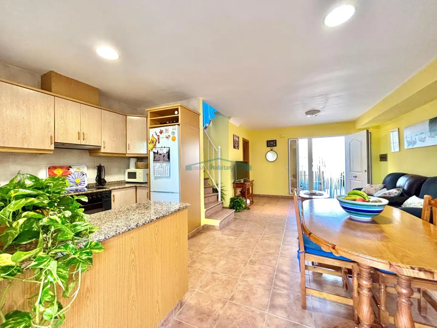 Casa aparellada amb jardí en venda a Calle Genoves, imagen 4