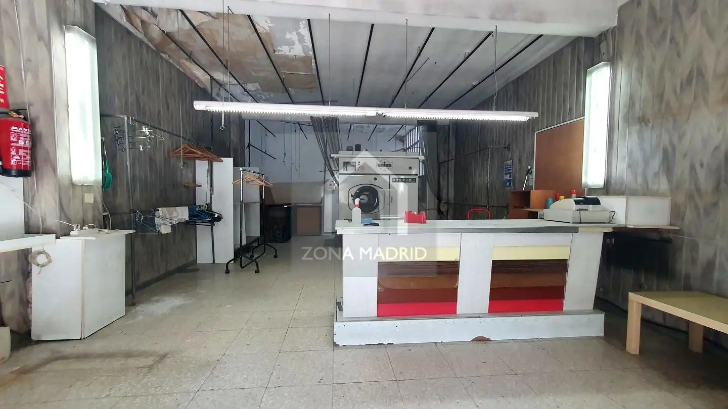 Business premises to rent in Calle de Carlos Martín Álvarez, imagen 4