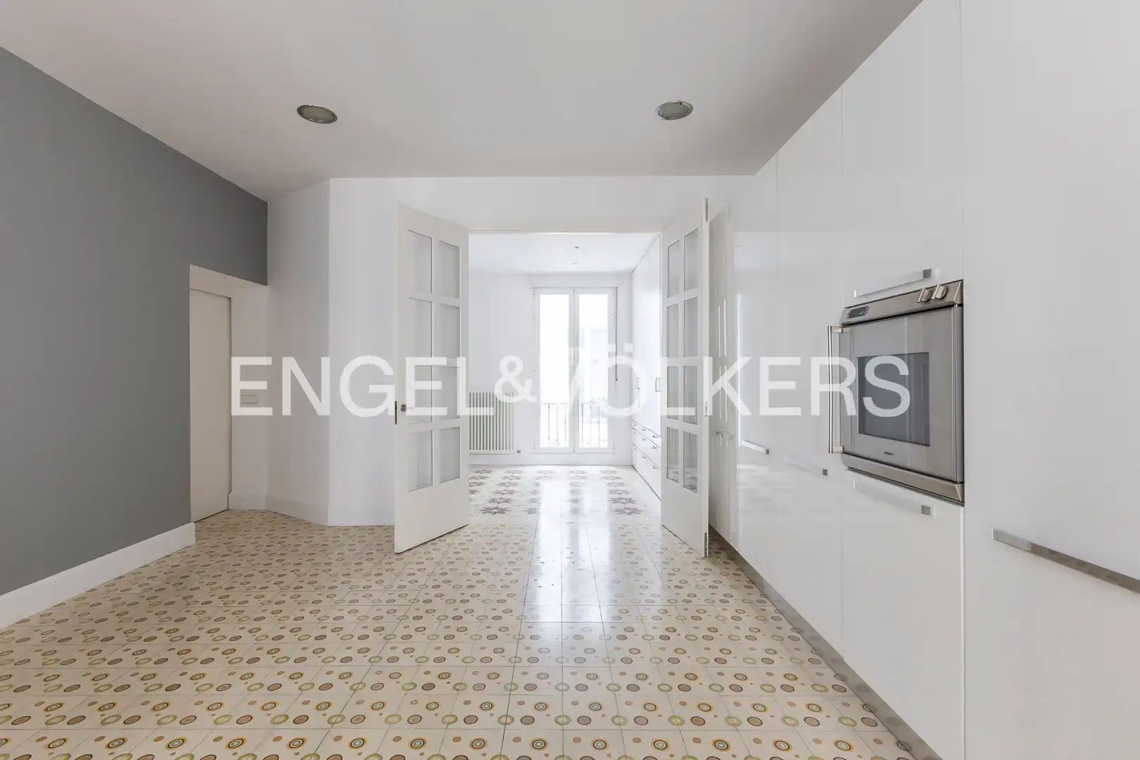 Cocina de Piso de alquiler en Madrid con Calefacción, Parquet y Balcón