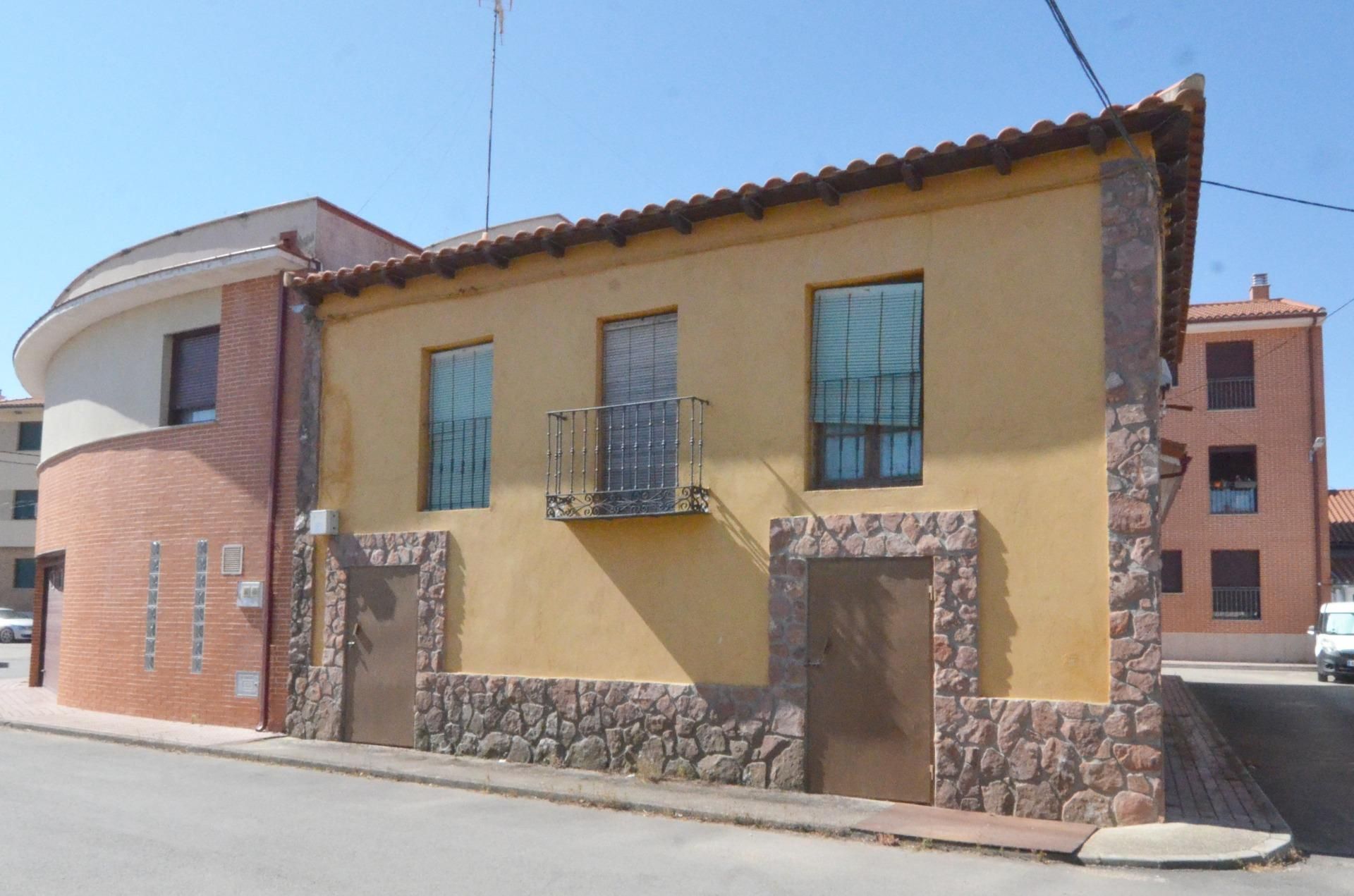Vista exterior de Finca rústica en venda en Calzada de Valdunciel