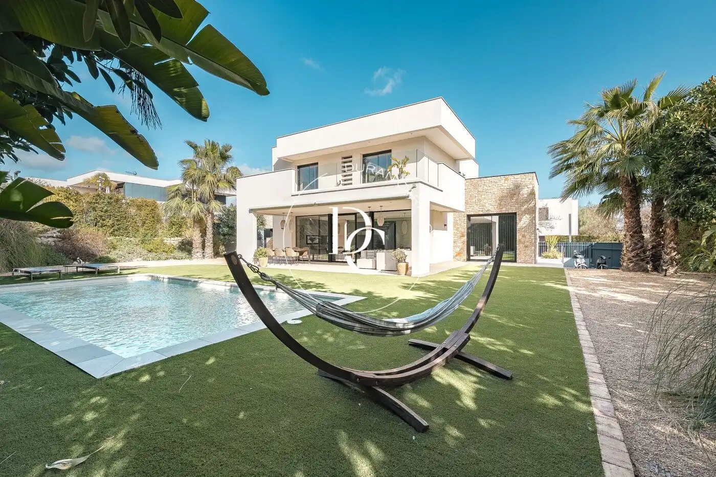 Casa con terraza en venta en Josep Maria Massip i Izabal