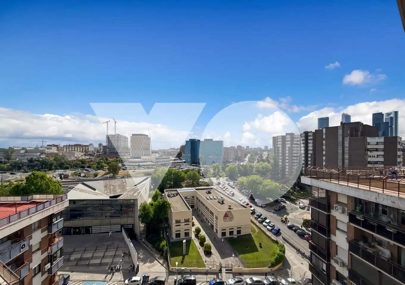 Vista exterior de Pis en venda en Madrid amb Aire condicionat i Terrassa