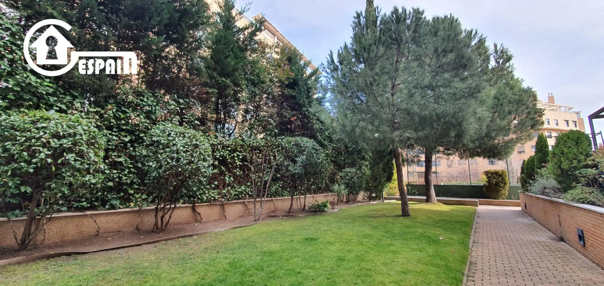 Jardín de Piso en venta en Madrid con Aire acondicionado, Calefacción y Jardín privado