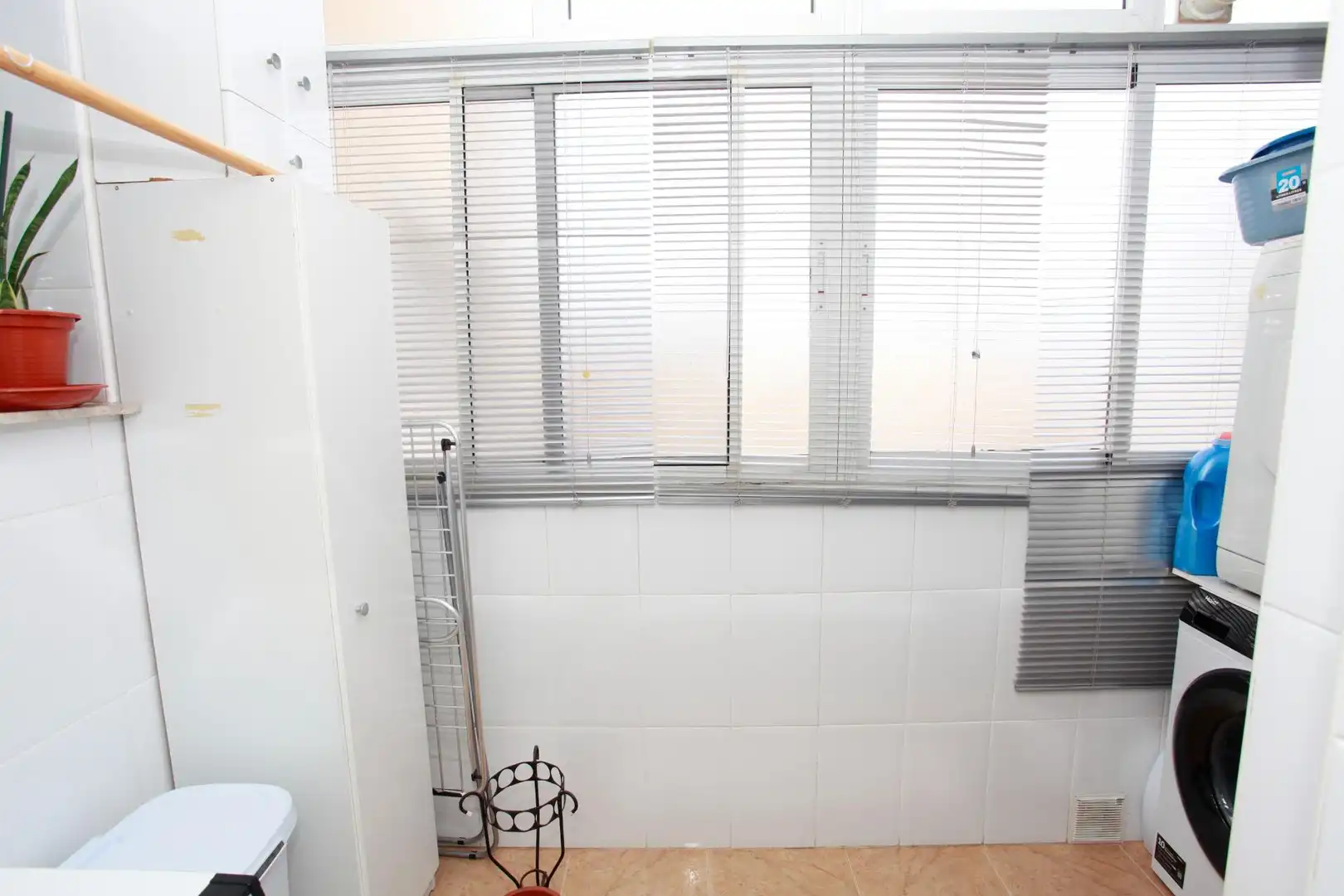 Baño de Piso en venta en La Unión con Amueblado