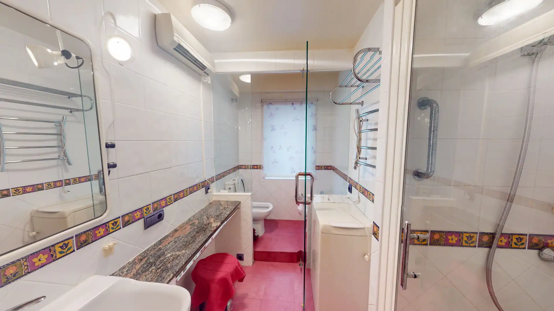 Baño de Piso en venta en Alicante / Alacant con Aire acondicionado, Amueblado y Horno