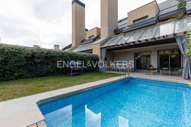 Casa-chalet en Alquiler en Calle Mistral en La Finca