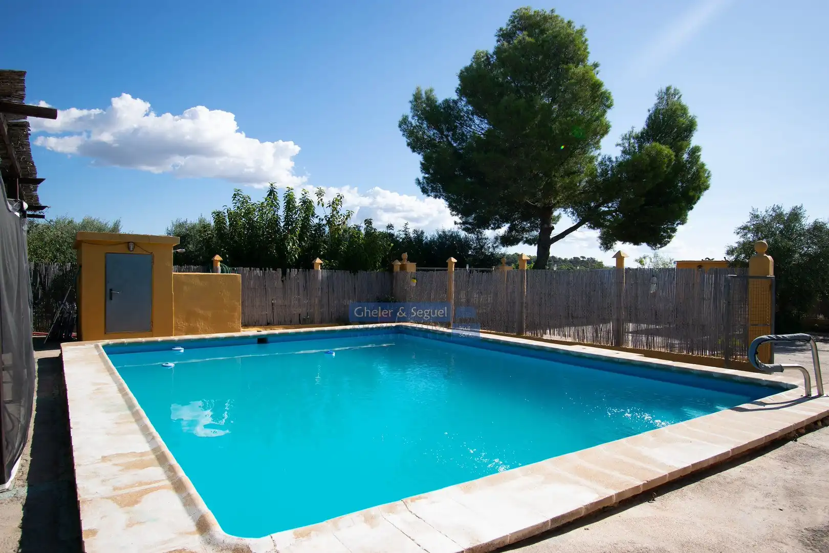 Piscina de Finca rústica en venda en Llíria