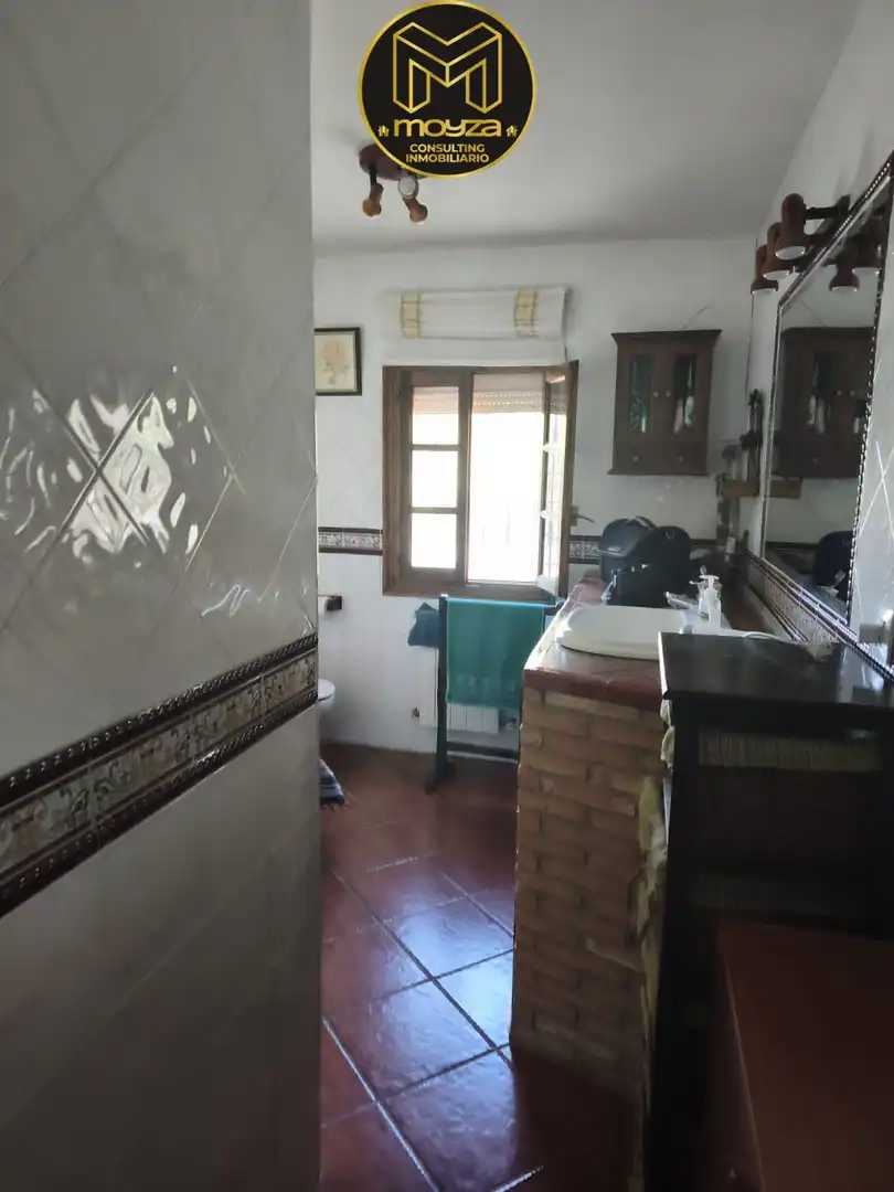 Bathroom of Houses for sale in Jaén  with Heating and Storage room
