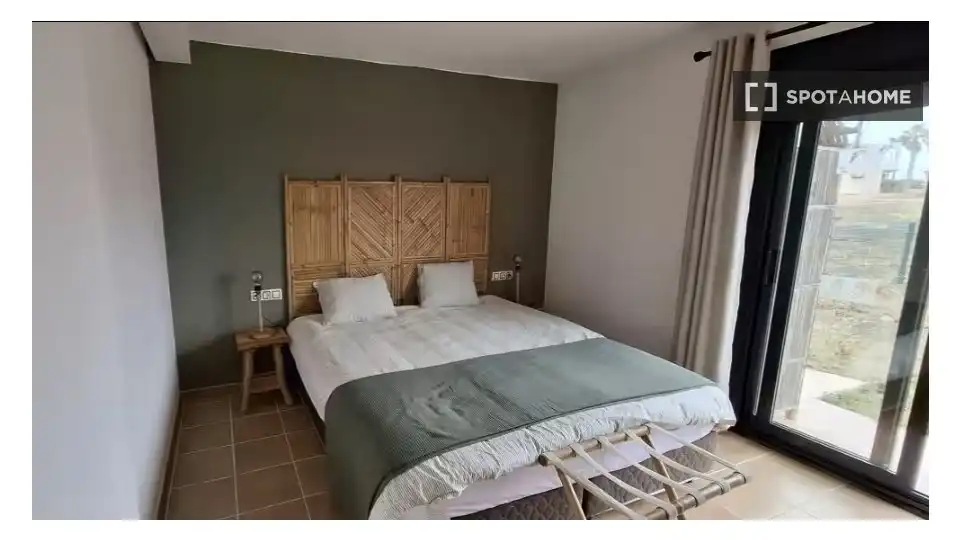 Room in Majanicho