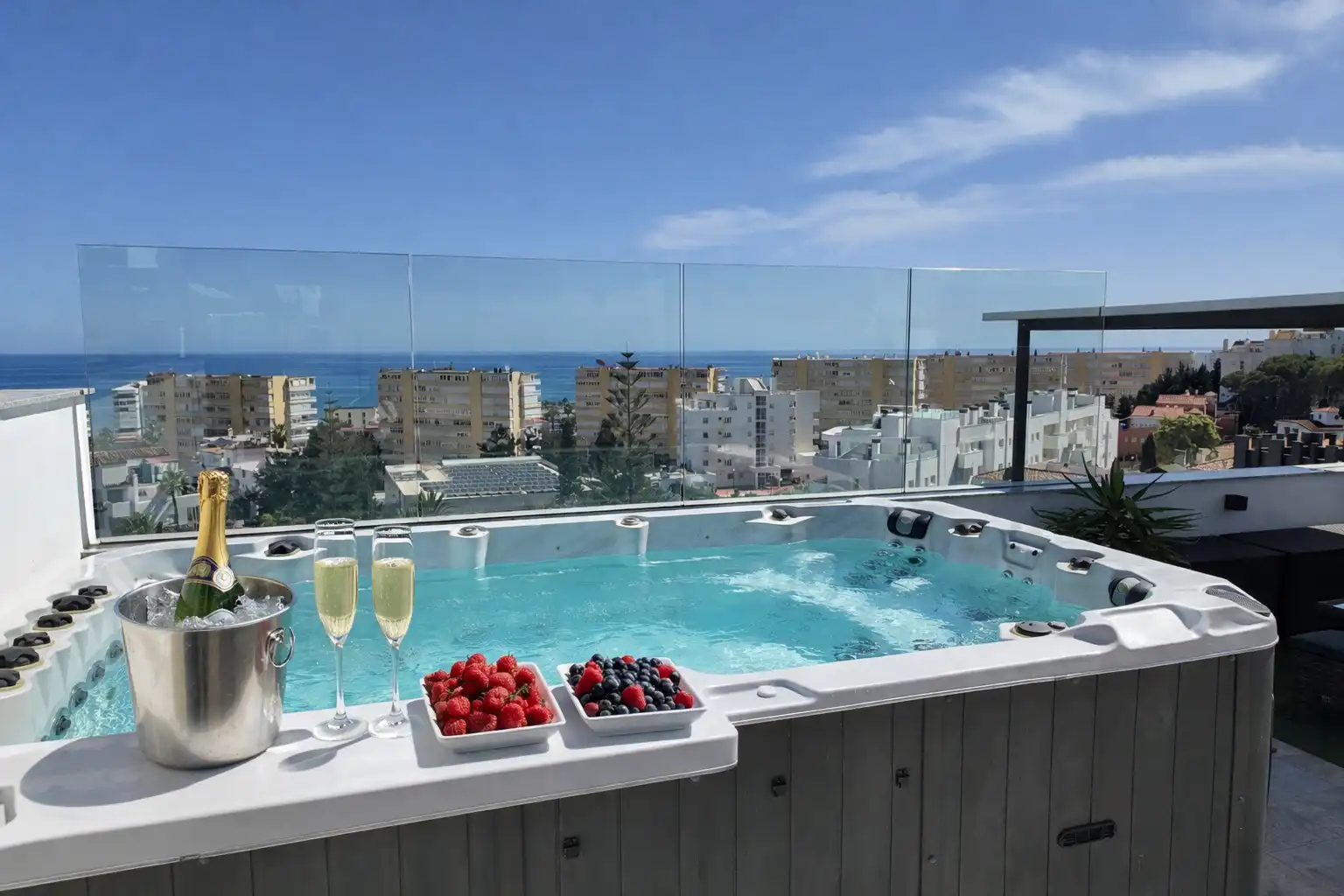 Penthouse with terrace for sale in Montemar