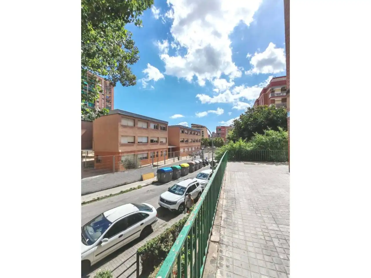 Außenansicht von Wohnung zum Verkauf in Badalona mit Klimaanlage, Heizung und Parkett