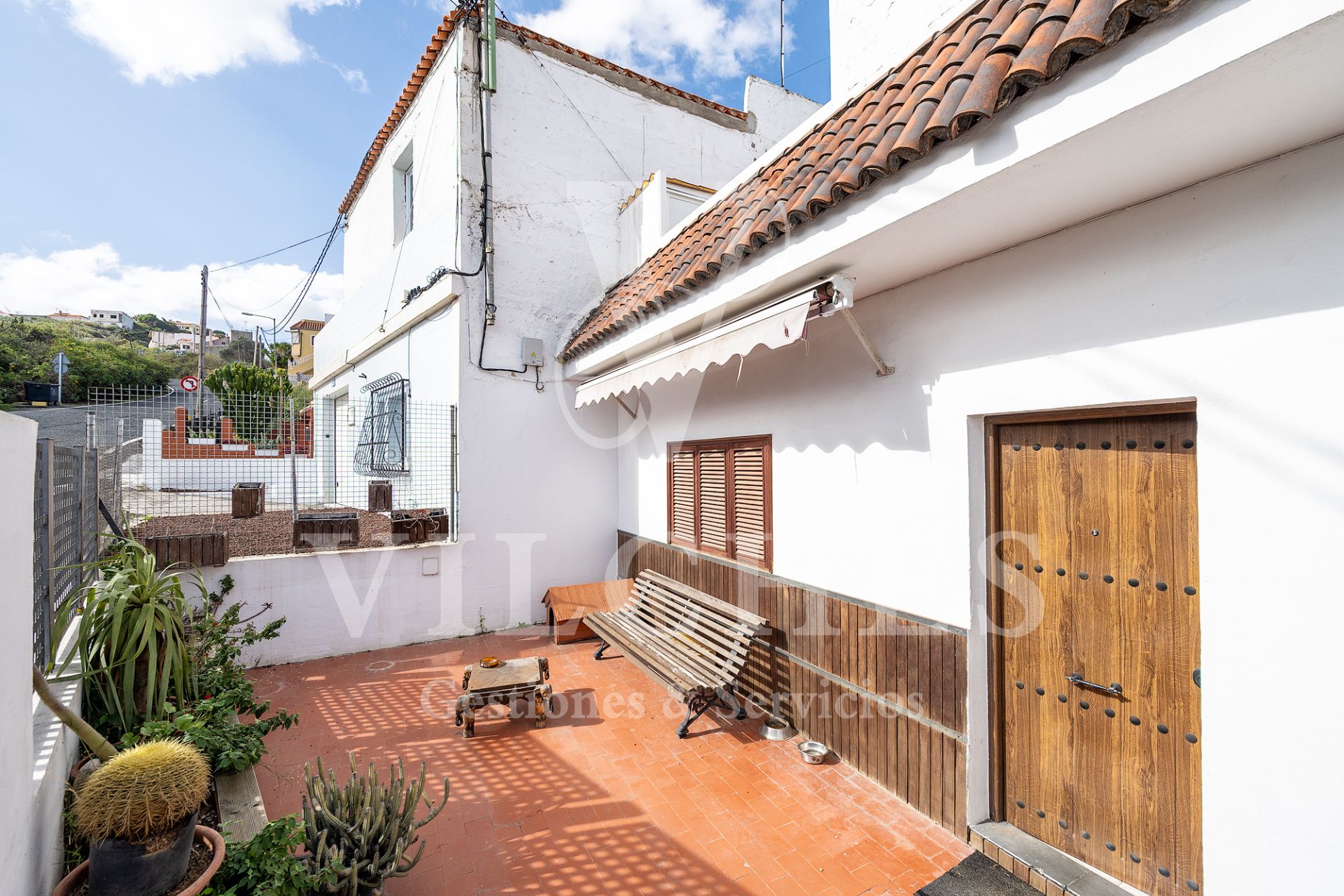 Vista exterior de Casa o xalet en venda en Teror amb Jardí privat, Terrassa i Moblat