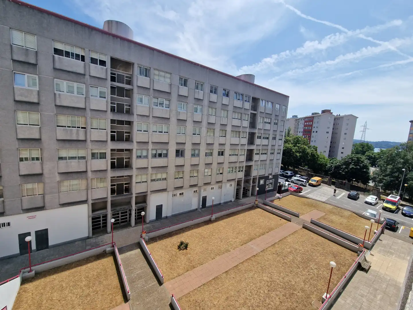 Außenansicht von Wohnung zum Verkauf in Ferrol mit Terrasse und Abstellraum