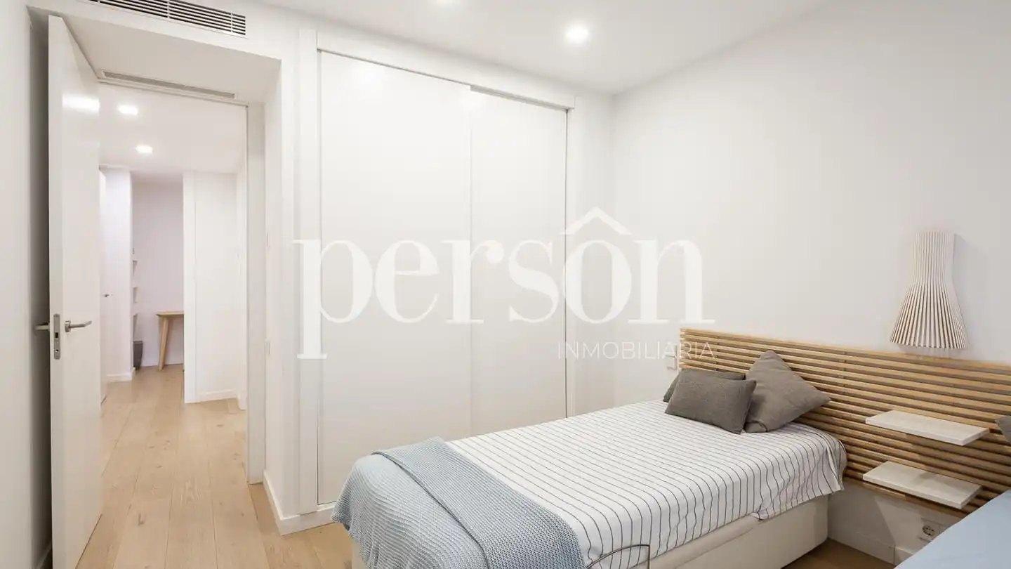 Habitación de Piso de alquiler en Valencia con Aire acondicionado, Terraza y Amueblado