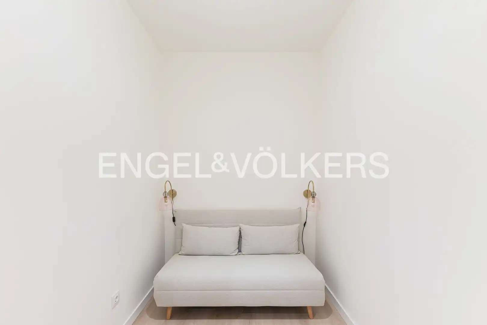 Balcony of Flat for rent in Barcelona  with Air Conditioner, Heating and Parquet flooring