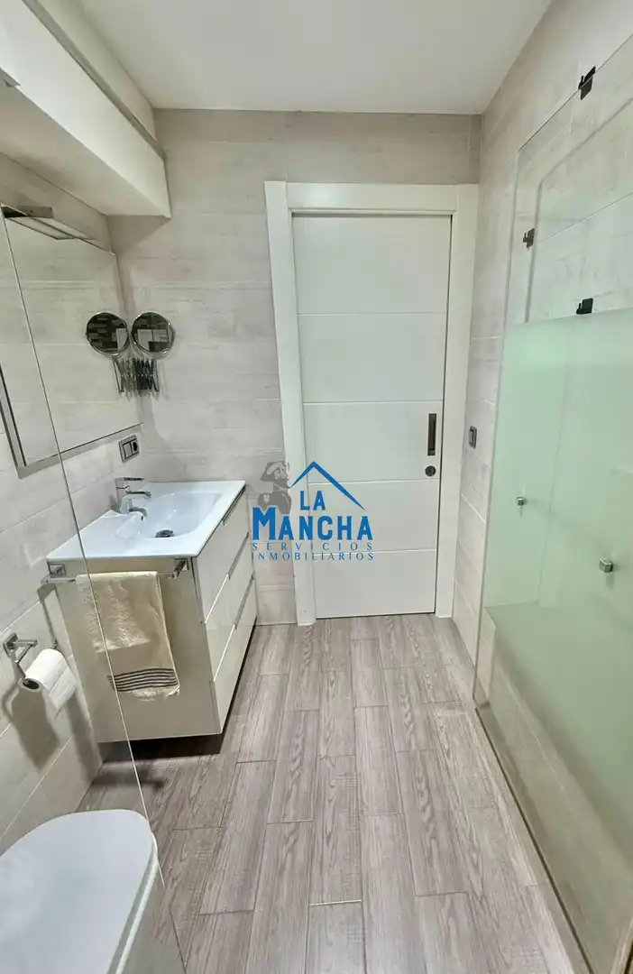 Baño de Piso en venta en Albacete con Aire acondicionado, Calefacción y Amueblado