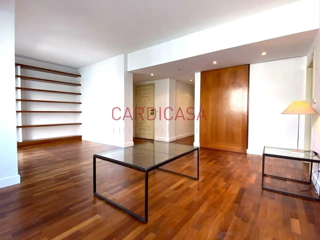 Sala de estar de Piso de alquiler en Vigo  con Calefacción, Parquet y Balcón