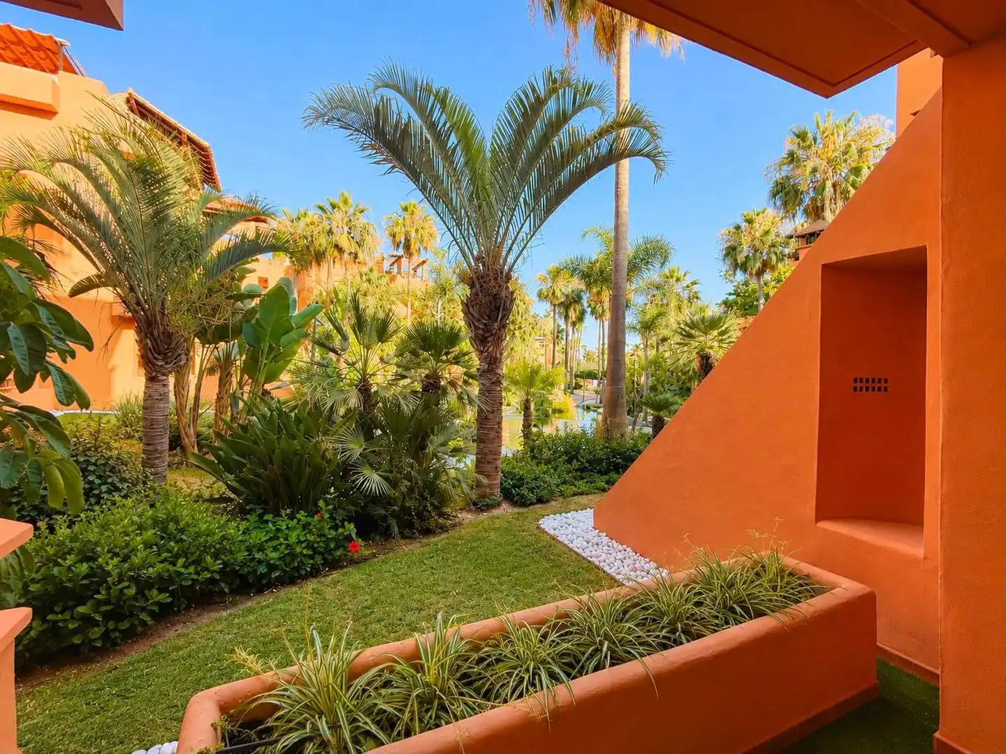 Garden of Ground floor for rent in Marbella  with Air Conditioner, Terrace and Swimming Pool