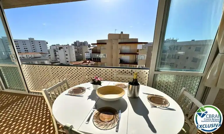 Terrassa de Apartament en venda en Roses amb Calefacció i Moblat