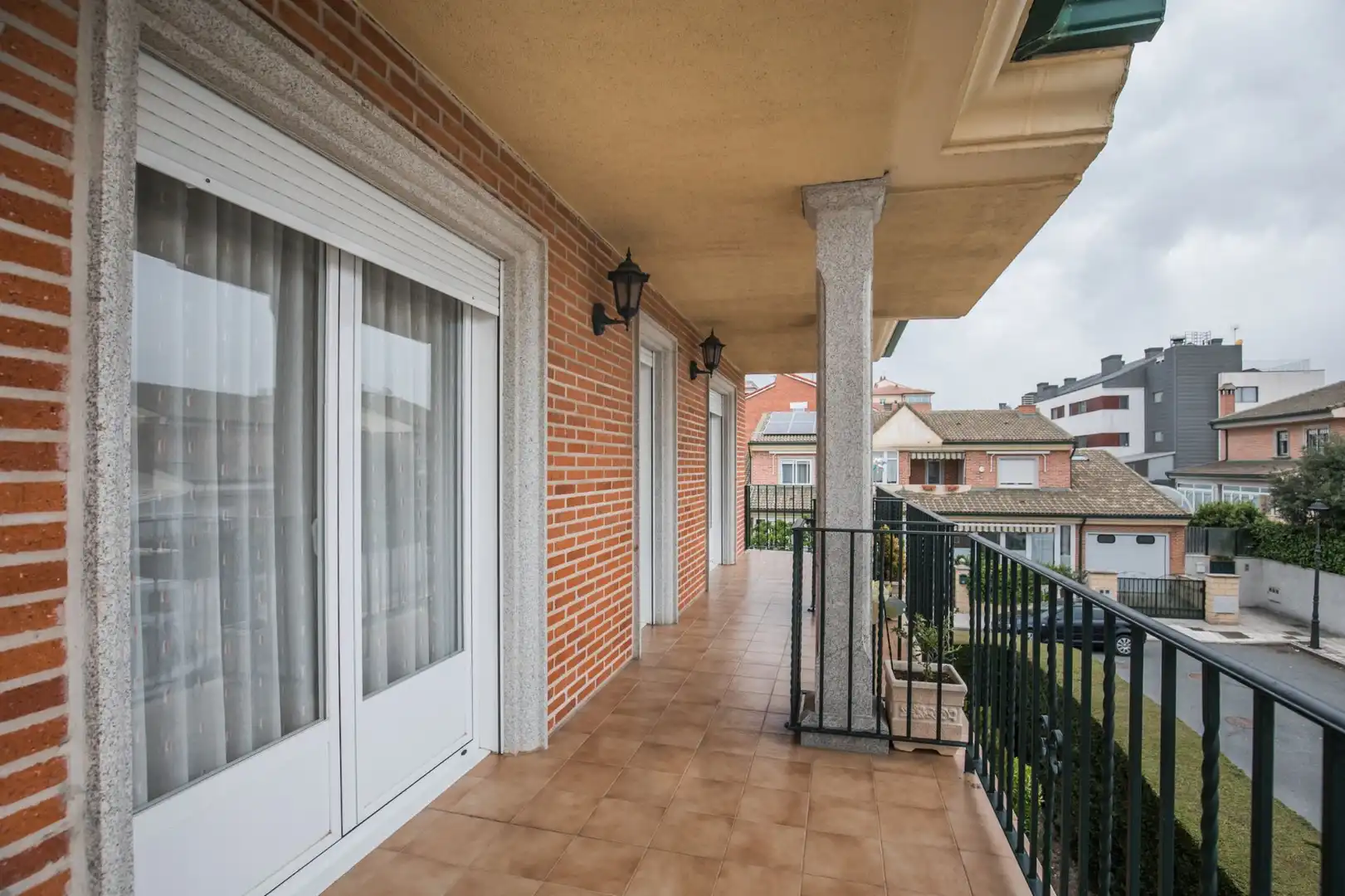 Terrassa de Casa o xalet en venda en Ávila amb Calefacció, Jardí privat i Terrassa