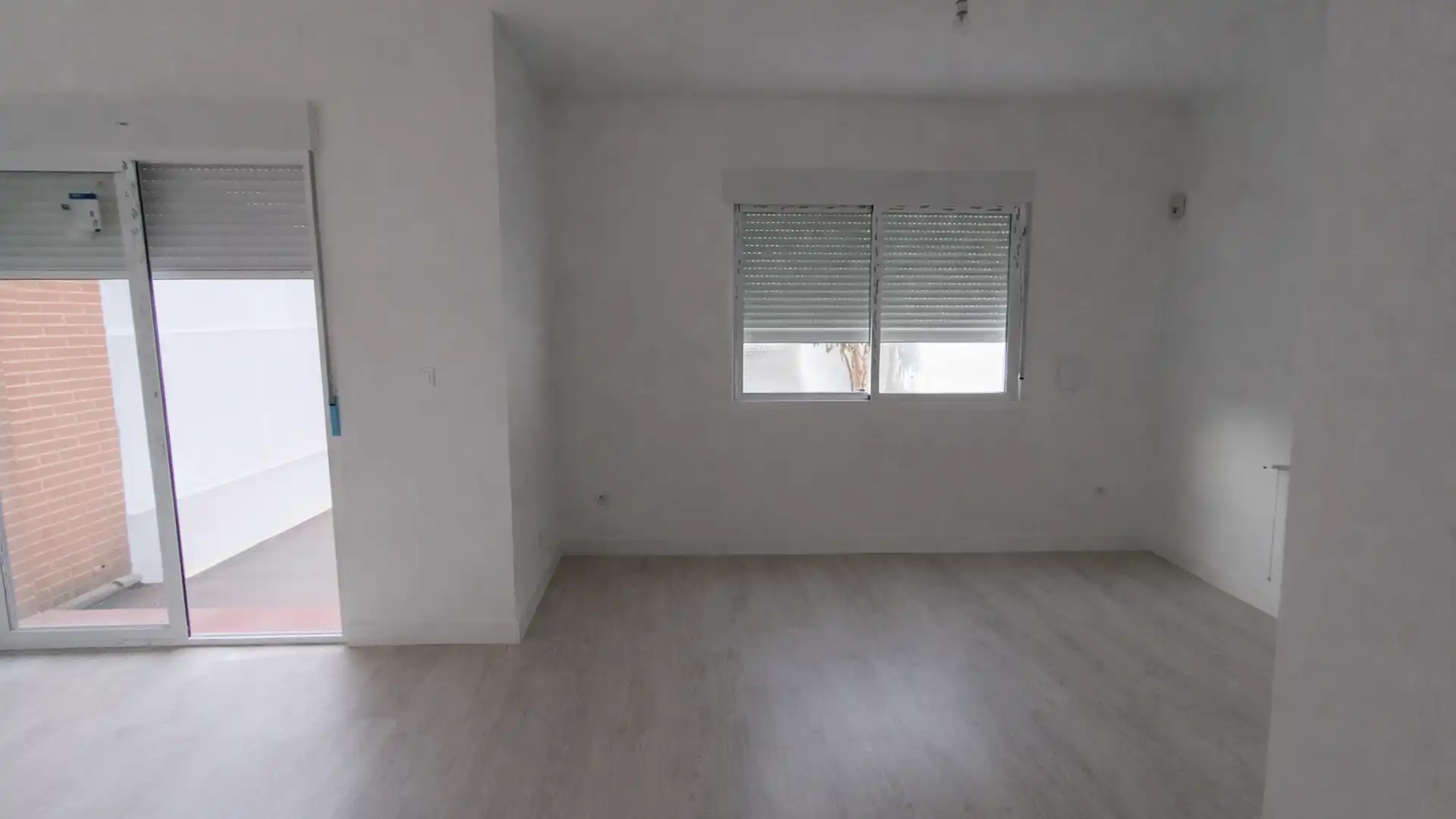 Wohnzimmer von Einfamilien-Reihenhaus zum Verkauf in Numancia de la Sagra mit Privatgarten und Abstellraum