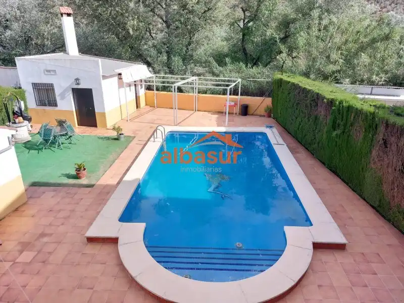 Piscina de Casa o xalet en venda en Córdoba amb Aire condicionat, Calefacció i Jardí privat