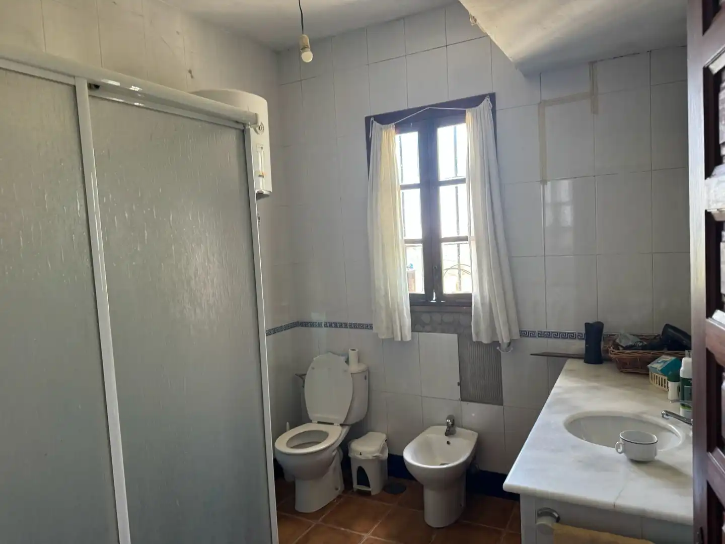Badezimmer von Gebäude zum Verkauf in Marchena mit Gemeinschaftspool