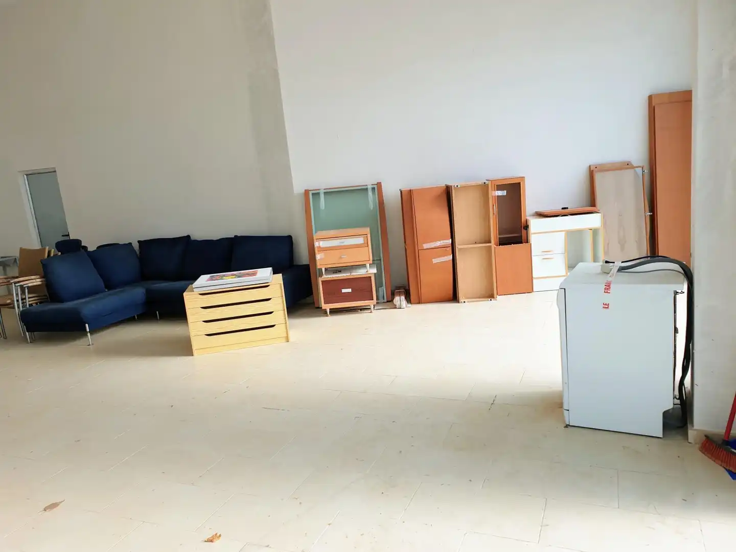 Business premises for sale in Las Trescientas - San Francisco - Ciudad Vergel, imagen 2