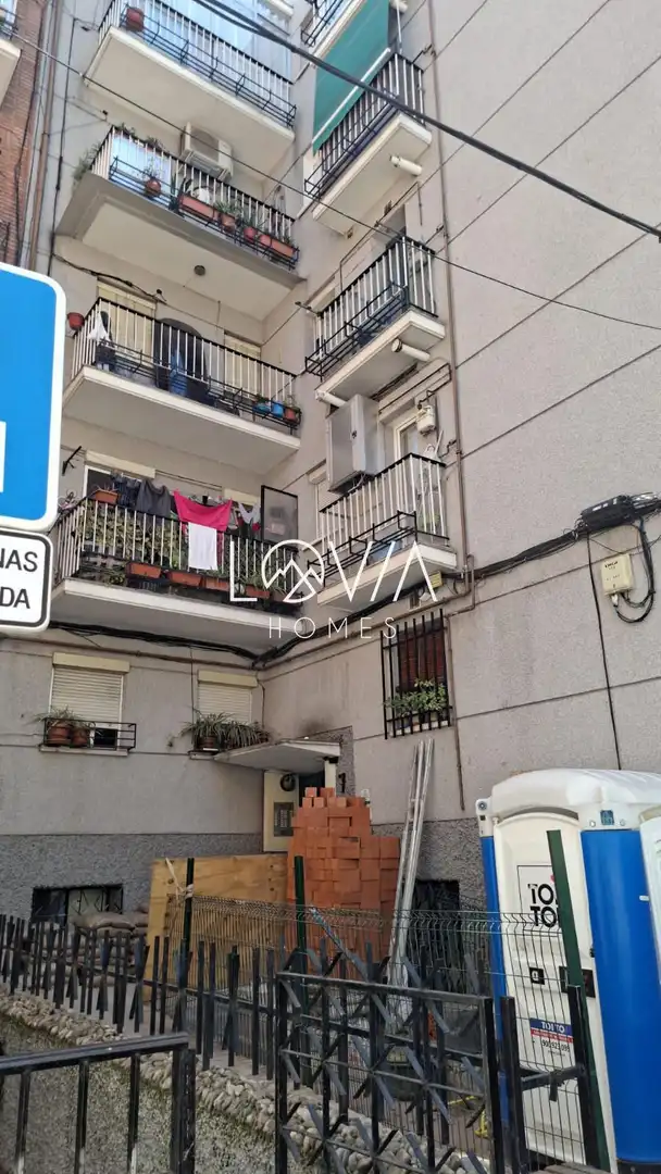 Vista exterior de Pis en venda en Población de Arroyo amb Terrassa