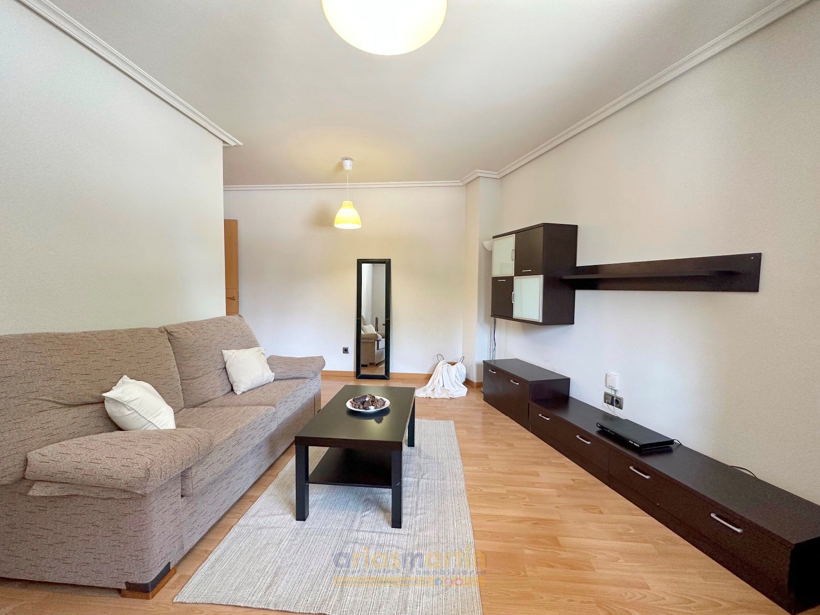 Living room of Flat for sale in Salamanca Capital  with Heating, Terrace and Furnished
