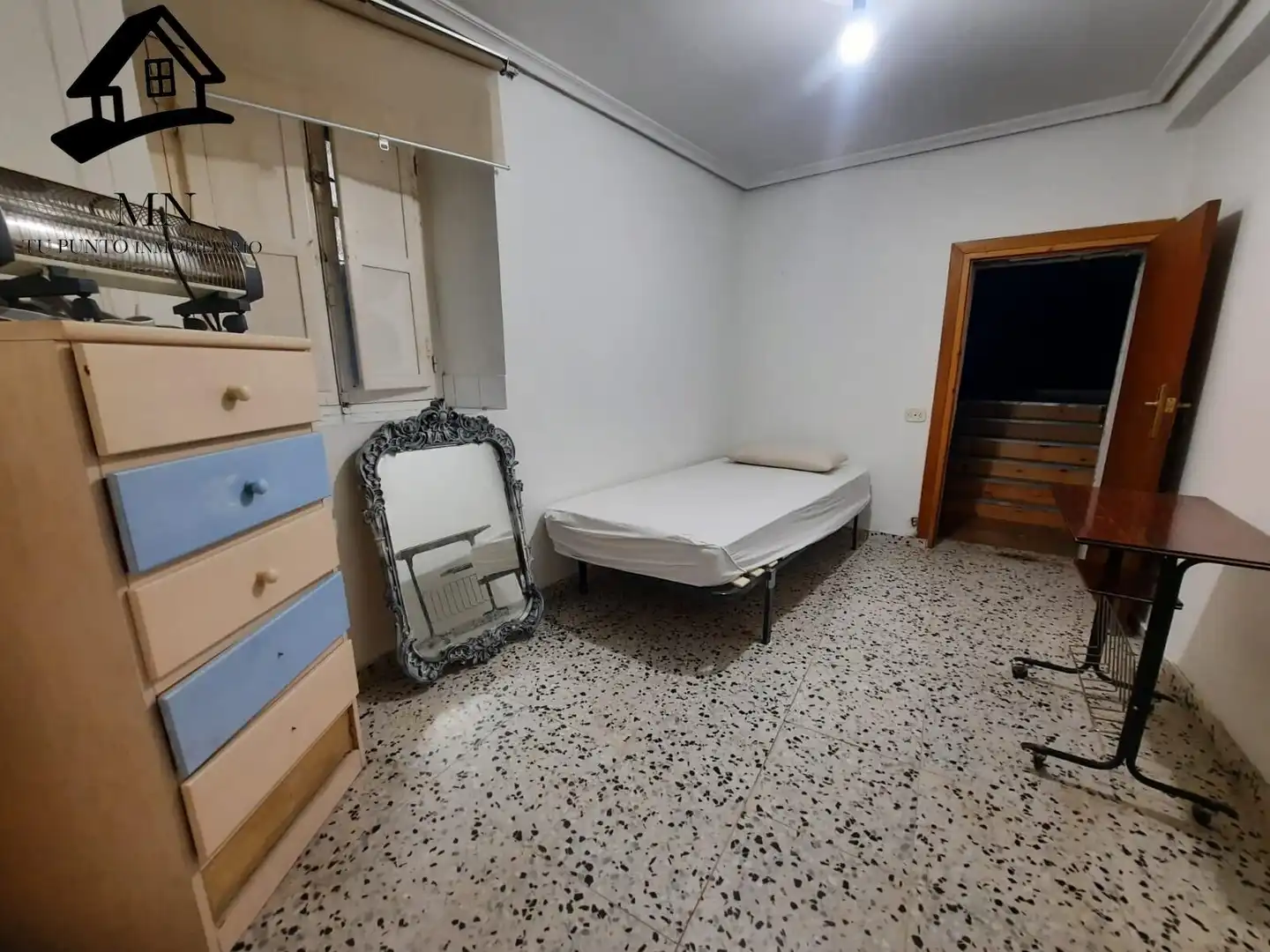 Dormitori de Casa o xalet en venda en Luena  amb Calefacció i Jardí privat