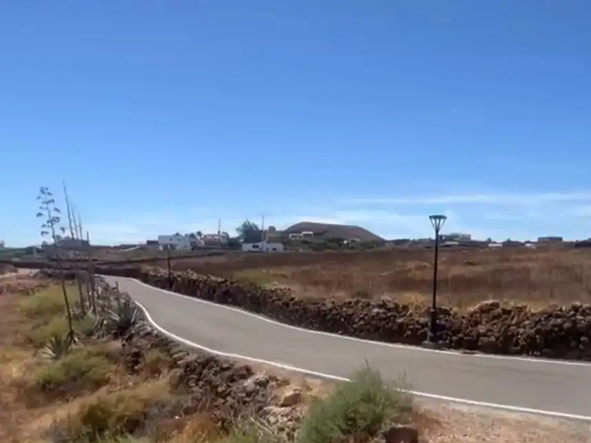 Vista exterior de Terreno en venta en La Oliva