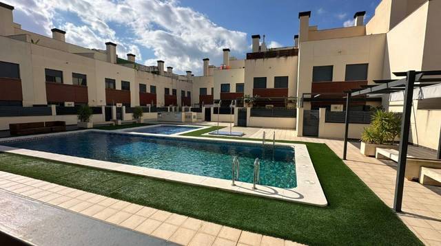 Casa adosada en Venta en Pau Lledó