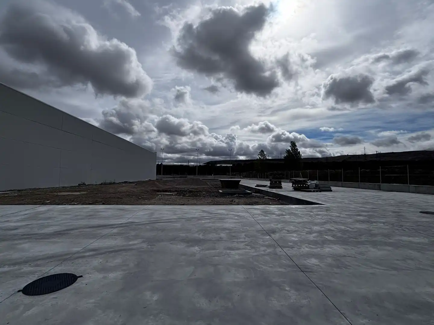 Exterior view of Industrial buildings for rent in Burgos