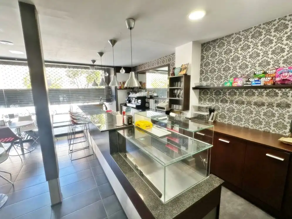 Business premises for sale in Sant Vicenç Dels Horts, imagen 3