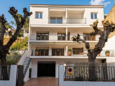 Maison avec balcon à vendre à Tamariu