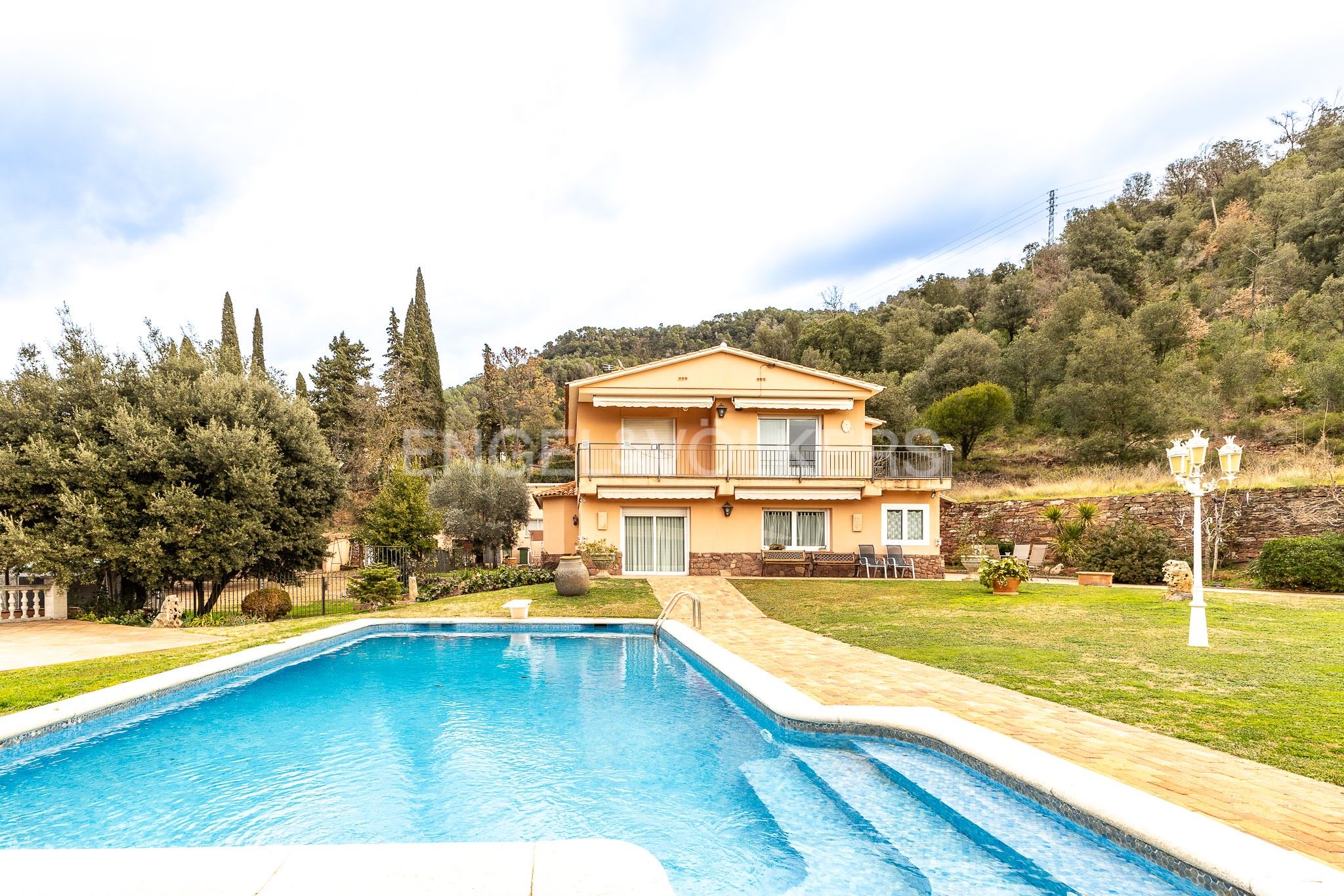 Vista exterior de Casa o xalet en venda en Tagamanent amb Aire condicionat, Calefacció i Jardí privat