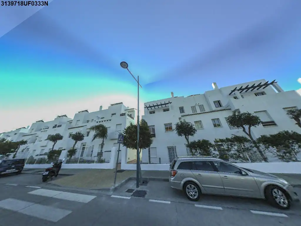 Außenansicht von Garage zum Verkauf in Estepona