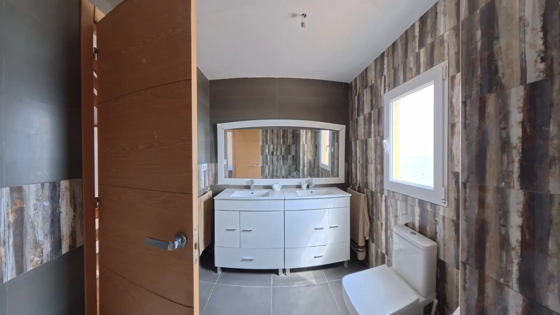 Baño de Casa adosada en venta en Sueca con Aire acondicionado, Calefacción y Terraza