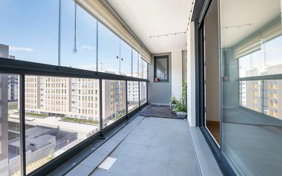 Balcony of Flat for sale in  Madrid Capital  with Air Conditioner, Heating and Community pool