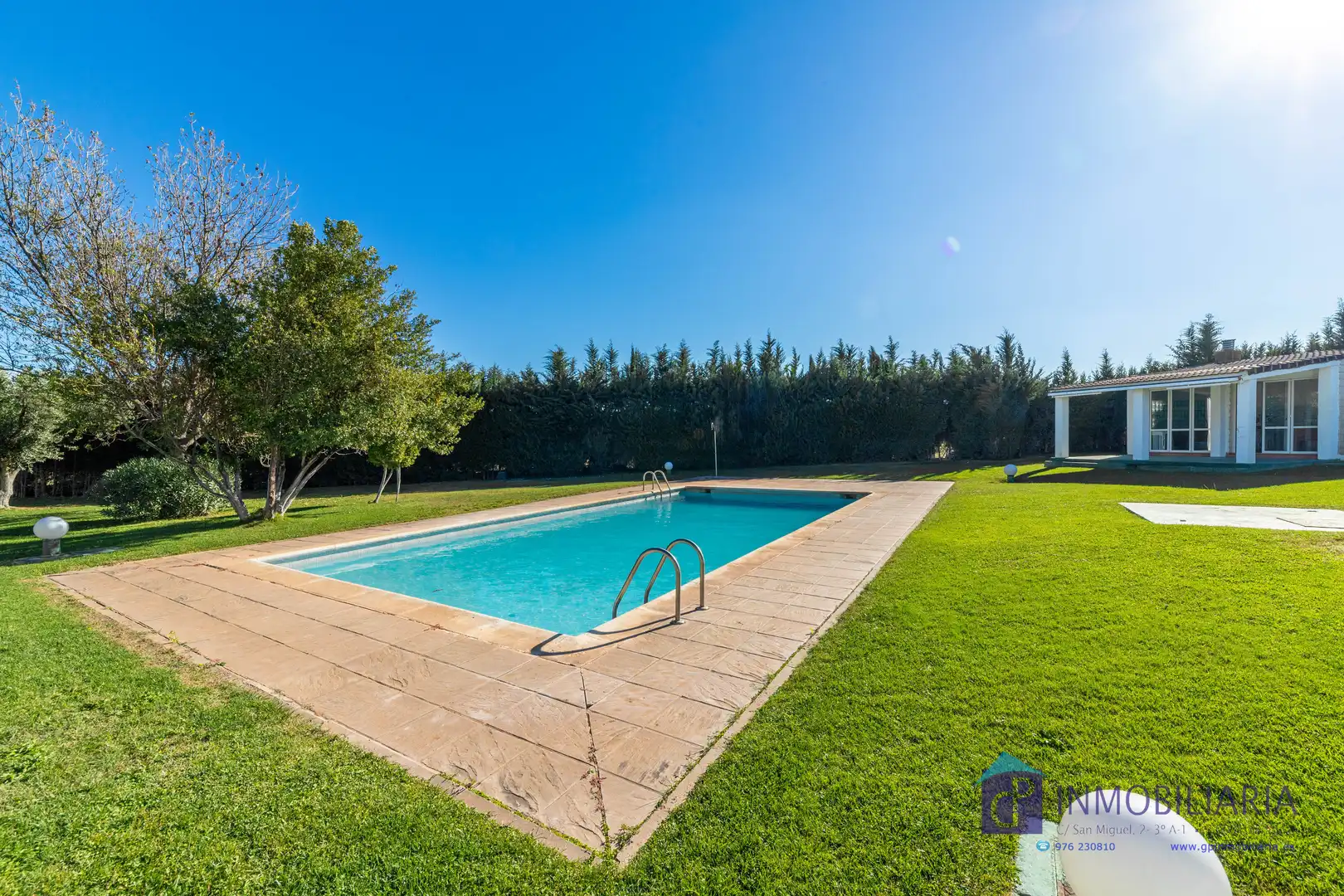 Piscina de Casa o chalet en venta en Zaragoza con Aire acondicionado, Calefacción y Jardín privado
