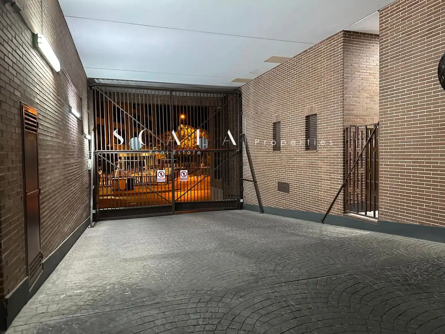 Individual con ascensor en venta en Embajadores