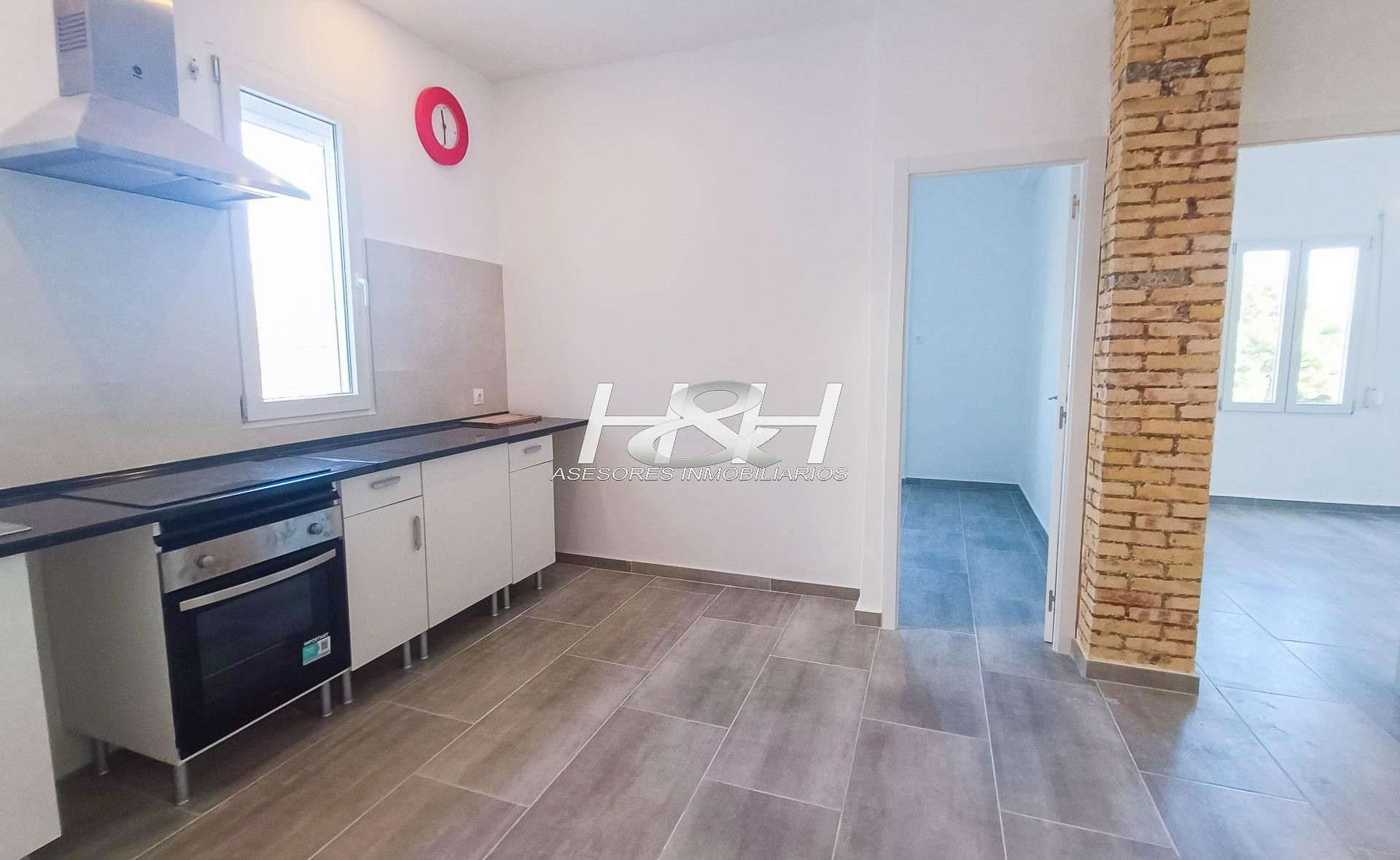 Kitchen of Flat for sale in Burjassot  with Storage room