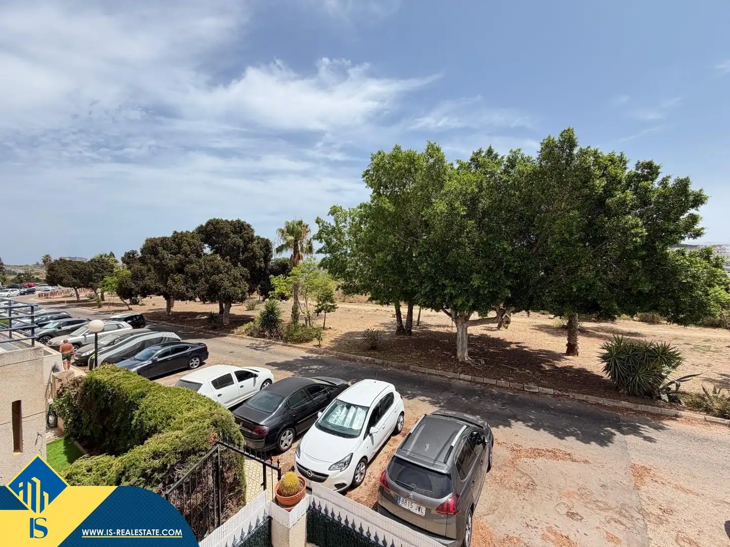 Aparcament de Casa o xalet en venda en Torrevieja amb Aire condicionat, Terrassa i Traster